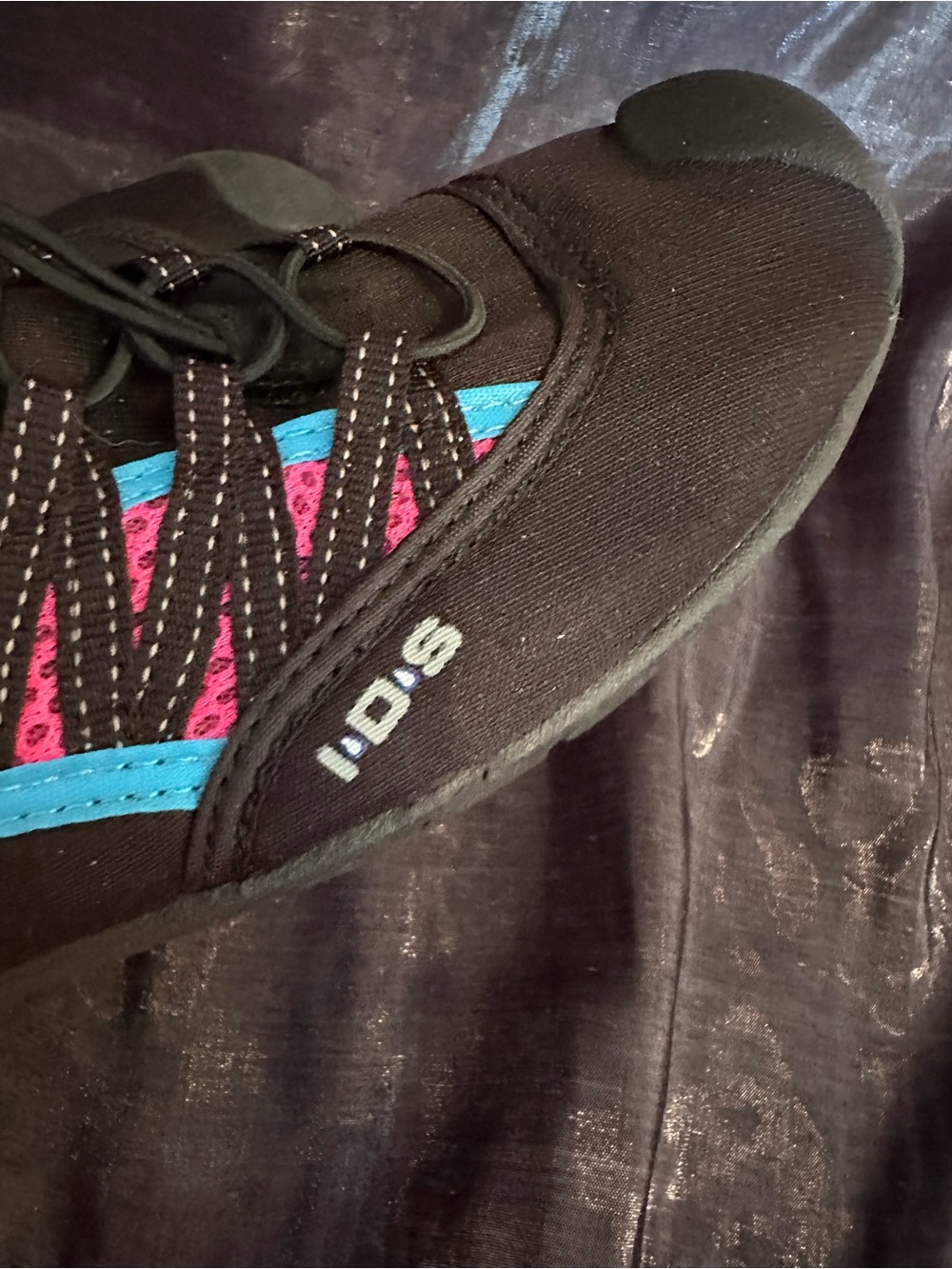 Water Shoes Body Glove Black Athletic Shoes IDS pink teal size 8 like new - Picture 8 of 14